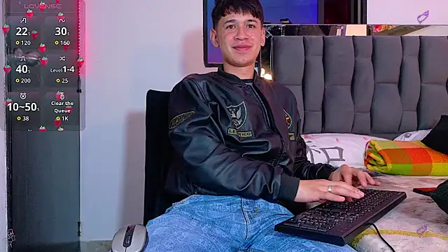 Mr daren  online show from September 17, 7:04 pm