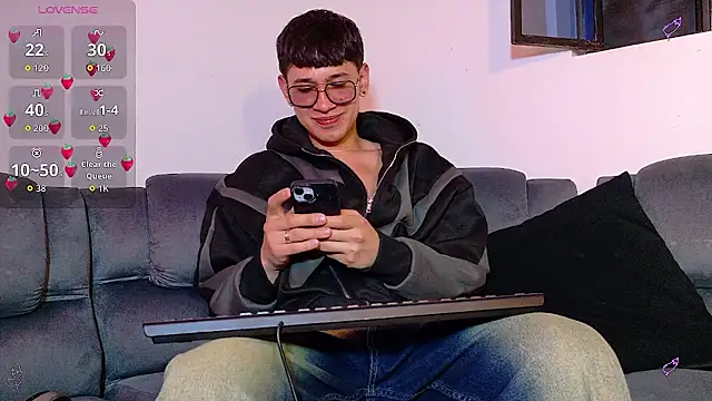 Mr daren  online show from October 1, 7:18 pm