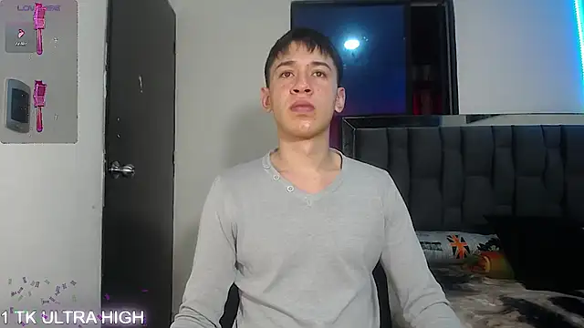 Mr daren  online show from March 12, 5:49 pm