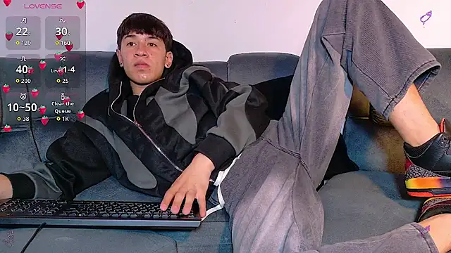 Mr daren  online show from October 8, 5:17 pm