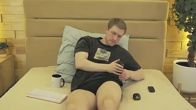 EthanPinkman online show from March 16, 5:44 am