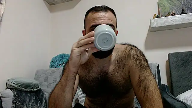 Snapshot of ivat80 chatting on December 15, 6:59 pm ivat80 online show from December 15, 6:59 pm