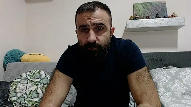 Snapshot of ivat80 chatting on December 19, 6:01 pm ivat80 online show from December 19, 6:01 pm