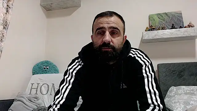 Snapshot of ivat80 chatting on December 22, 6:17 am ivat80 online show from December 22, 6:17 am