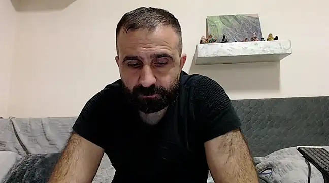 Snapshot of ivat80 chatting on March 16, 5:28 pm ivat80 online show from March 16, 5:28 pm