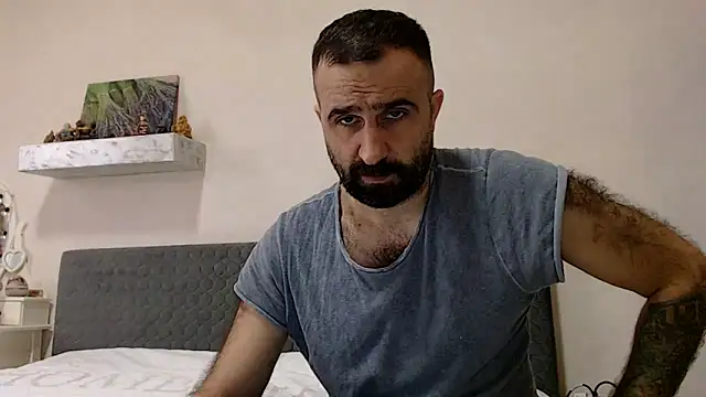 Snapshot of ivat80 chatting on February 8, 9:24 am ivat80 online show from February 8, 9:24 am