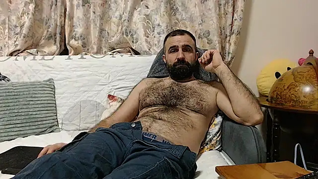 Snapshot of ivat80 chatting on February 20, 5:40 pm ivat80 online show from February 20, 5:40 pm