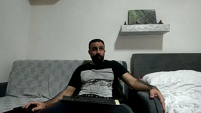 Snapshot of ivat80 chatting on October 19, 4:10 pm ivat80 online show from October 19, 4:10 pm