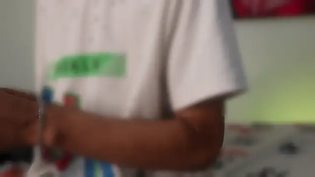 harrytwink18 online show from December 18, 1:23 pm