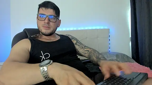 Teilor Creed online show from December 21, 8:50 pm