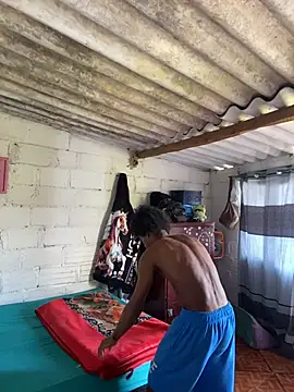 Larry-n-clouds online show from April 1, 2:14 pm