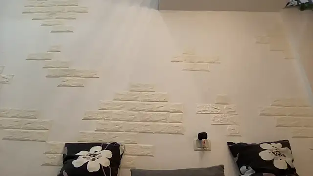 EroticVenetian online show from February 8, 6:43 am