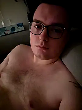 Snapshot of Phoenix23Fd1 chatting on October 17, 8:35 pm Phoenix23Fd1 online show from October 17, 8:35 pm