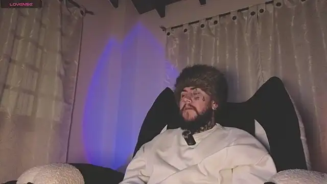 Ash gusbig online show from April 13, 3:40 am