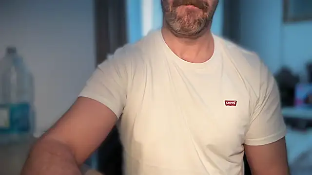 Mr Beef online show from April 5, 11:07 am