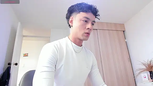 Sebastian-Dash online show from October 30, 7:48 pm