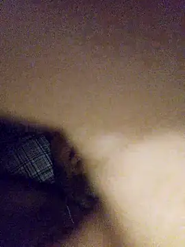 Snapshot of crowten chatting on October 7, 6:39 am crowten online show from October 7, 6:39 am