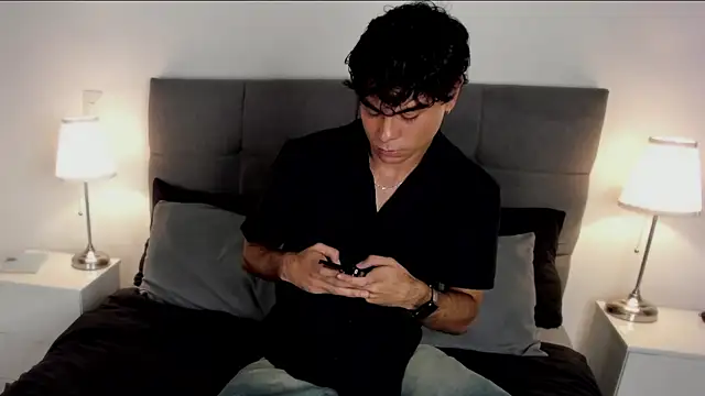 oliversstream online show from January 12, 2:14 am