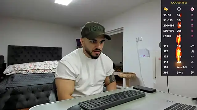 supermanboy94 online show from March 27, 7:23 am