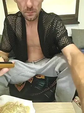 SquirtLover XL online show from October 26, 5:26 pm