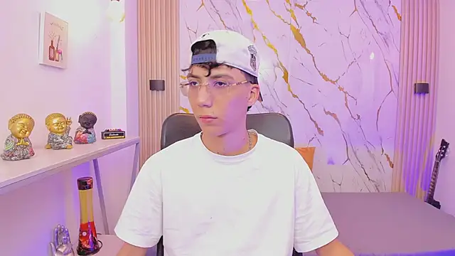 Nikolay Gregori online show from February 1, 4:11 am