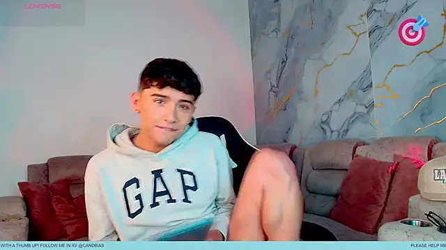 Niico Cruz online show from February 18, 10:51 pm