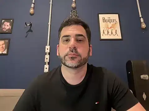 Snapshot of hotsafadinho chatting on November 1, 10:14 pm hotsafadinho online show from November 1, 10:14 pm