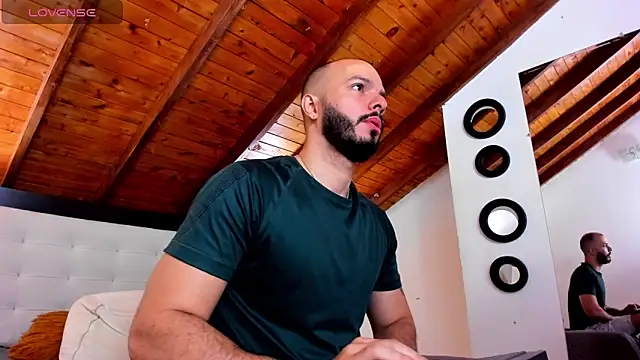 Tom Bailey online show from December 18, 12:45 pm