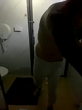 Snapshot of Sweetpasses chatting on September 21, 7:36 pm Sweetpasses online show from September 21, 7:36 pm