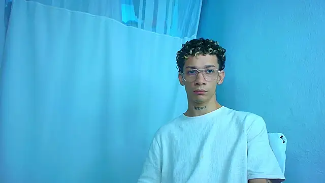 mateodeamjo online show from April 3, 1:02 am