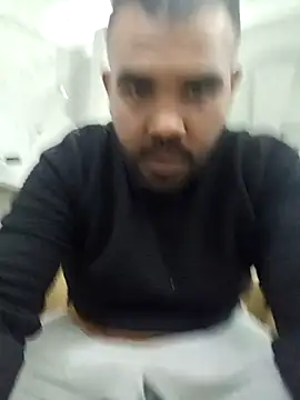 Snapshot of ListedLoin chatting on March 11, 10:40 am ListedLoin online show from March 11, 10:40 am