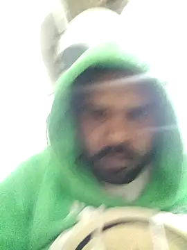 Snapshot of ListedLoin chatting on January 27, 4:30 am ListedLoin online show from January 27, 4:30 am