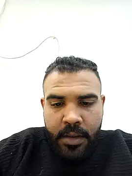 Snapshot of ListedLoin chatting on February 20, 6:35 pm ListedLoin online show from February 20, 6:35 pm