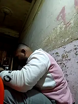 Snapshot of ListedLoin chatting on January 23, 3:05 am ListedLoin online show from January 23, 3:05 am