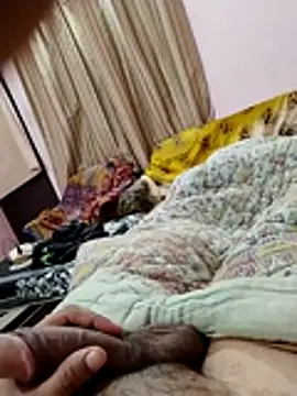 roadtucker123 online show from December 3, 6:36 pm