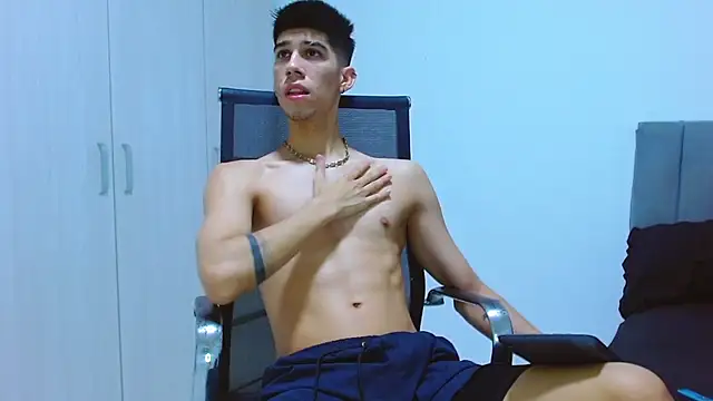 jhony-sex online show from October 2, 6:28 am