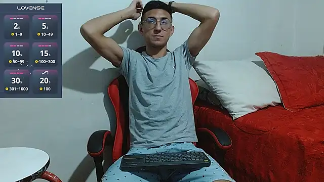 samfox  online show from March 17, 11:35 am