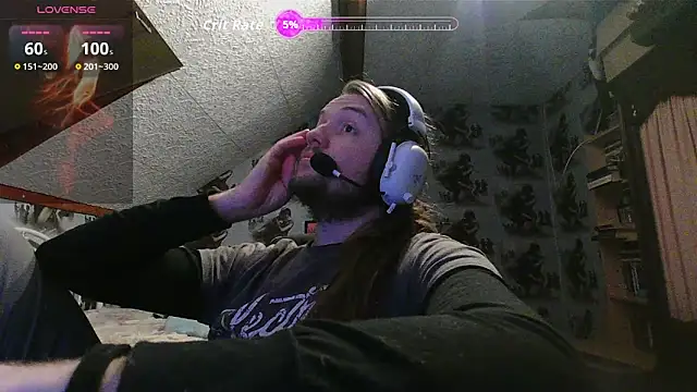 nicolasdumand21 online show from January 5, 8:23 pm