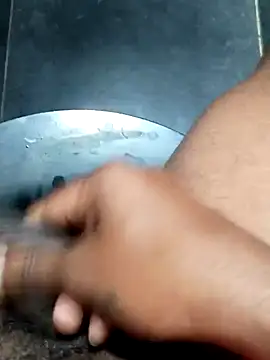 Snapshot of SexyMama_boy chatting on March 10, 2:50 am SexyMama boy online show from March 10, 2:50 am