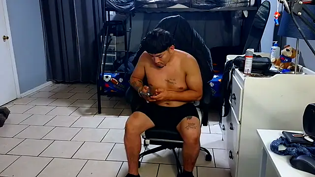 Luisrtrrr online show from August 9, 4:29 am