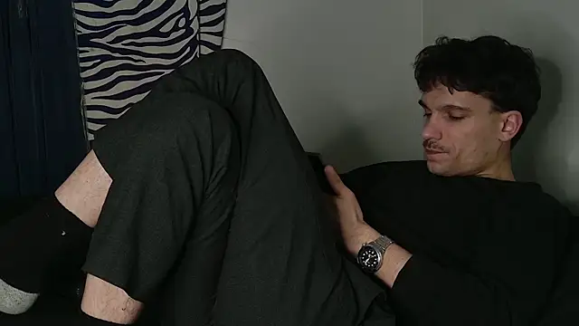 JackDesFeux online show from April 21, 2:51 am