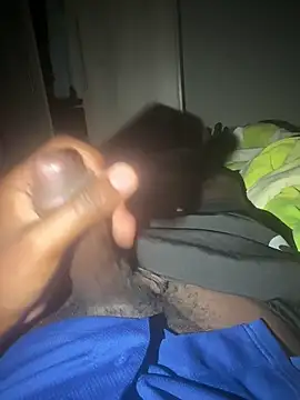 kingkongbigbong online show from April 12, 9:27 pm