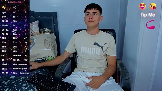 Jacobb Lee online show from October 27, 10:01 pm