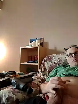 DARemo42O online show from February 9, 8:45 pm