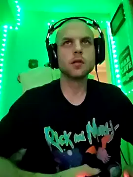 Snapshot of GeneralXMillyX chatting on January 2, 2:22 am GeneralXMillyX online show from January 2, 2:22 am