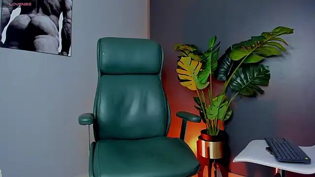 noah crux online show from March 29, 2:12 am