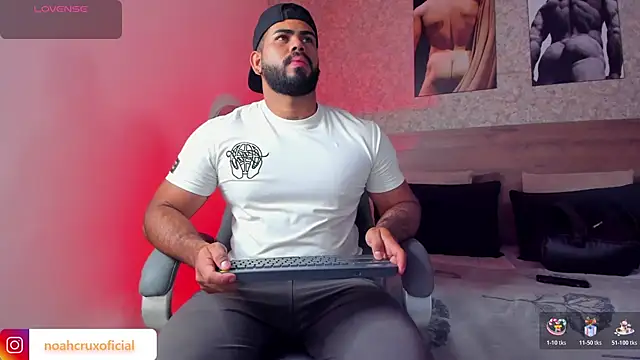 noah crux online show from October 27, 12:18 pm