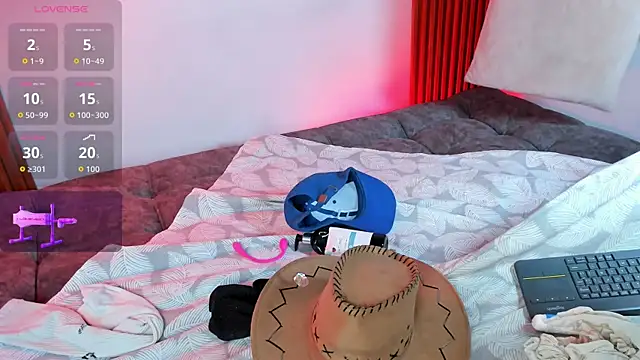 james lincoln online show from November 27, 8:01 pm