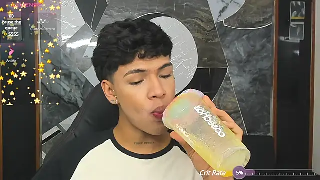 Timmy King  online show from December 7, 9:11 pm