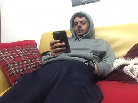 DragonPink online show from February 9, 2:07 pm